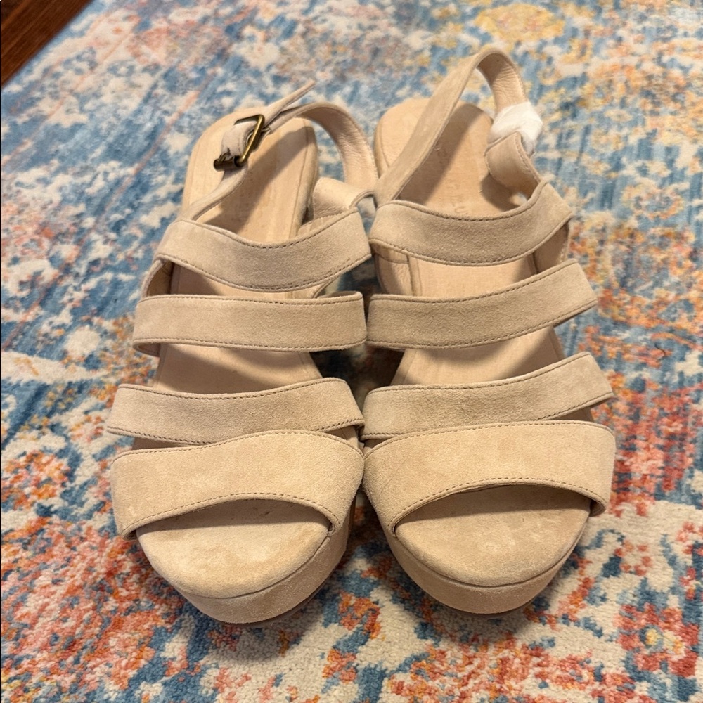 Chic Beige Strappy Sandals